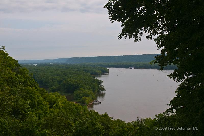 20080718_100752 D300.jpg - Misissipi Valley Overlook, near Guttenberg, Iowa